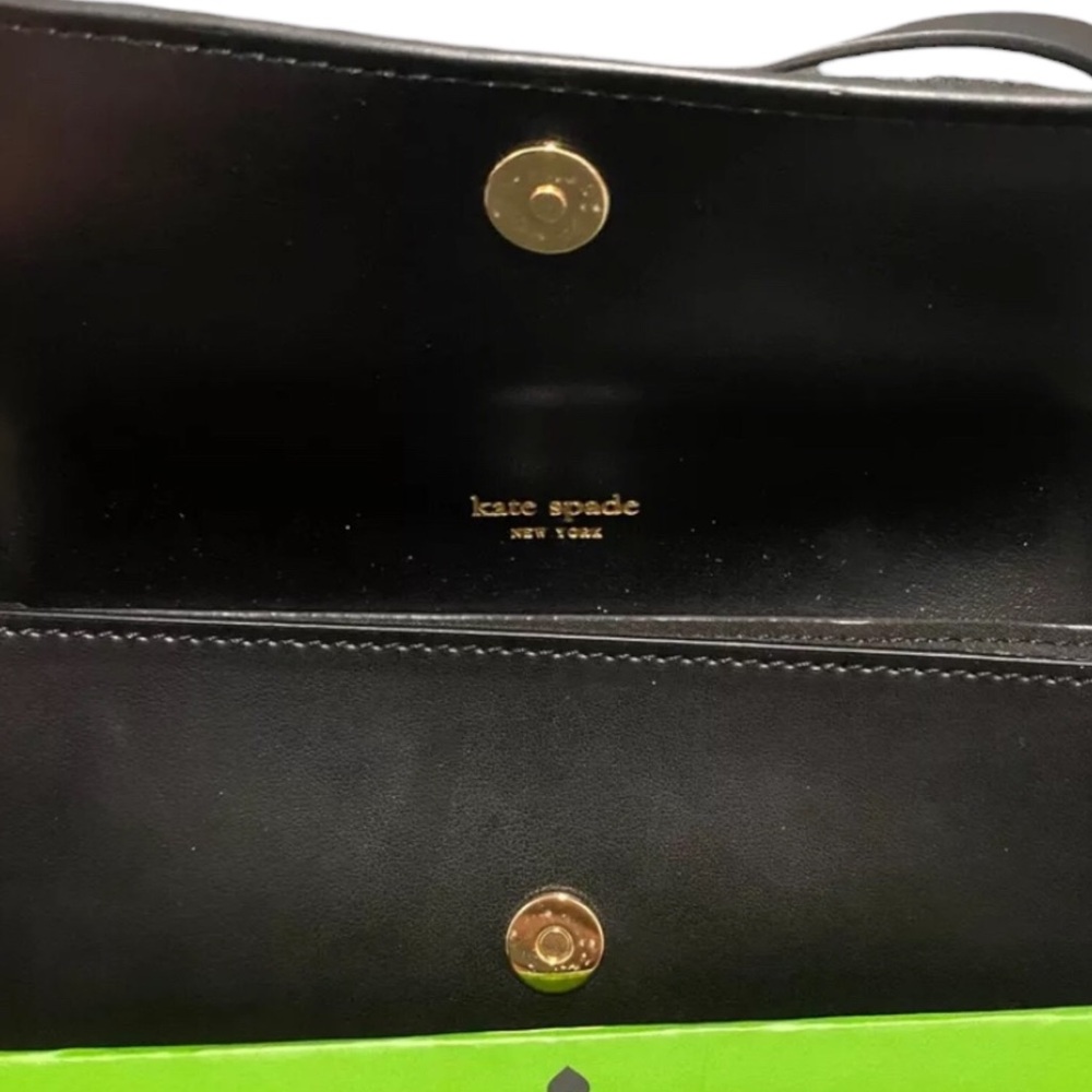 NWT Kate Spade Leather Belt Bag Black Bow
Size: L/XL - Picture 7 of 11